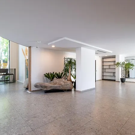 Seaside Luxury Complex And Apartment