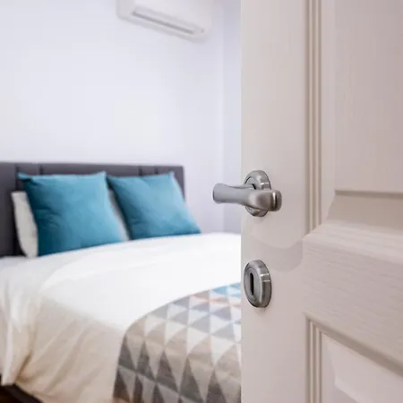 Seaside Luxury Complex And Apartment *